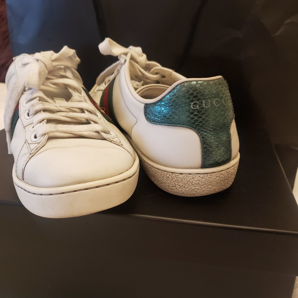Sneakers - Picture 3 of 6